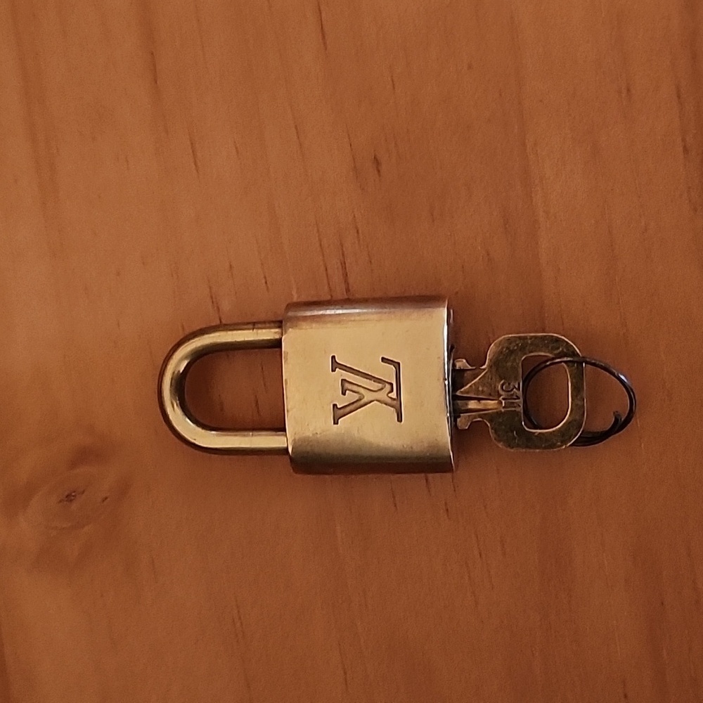 Louis Vuitton lock and key #311